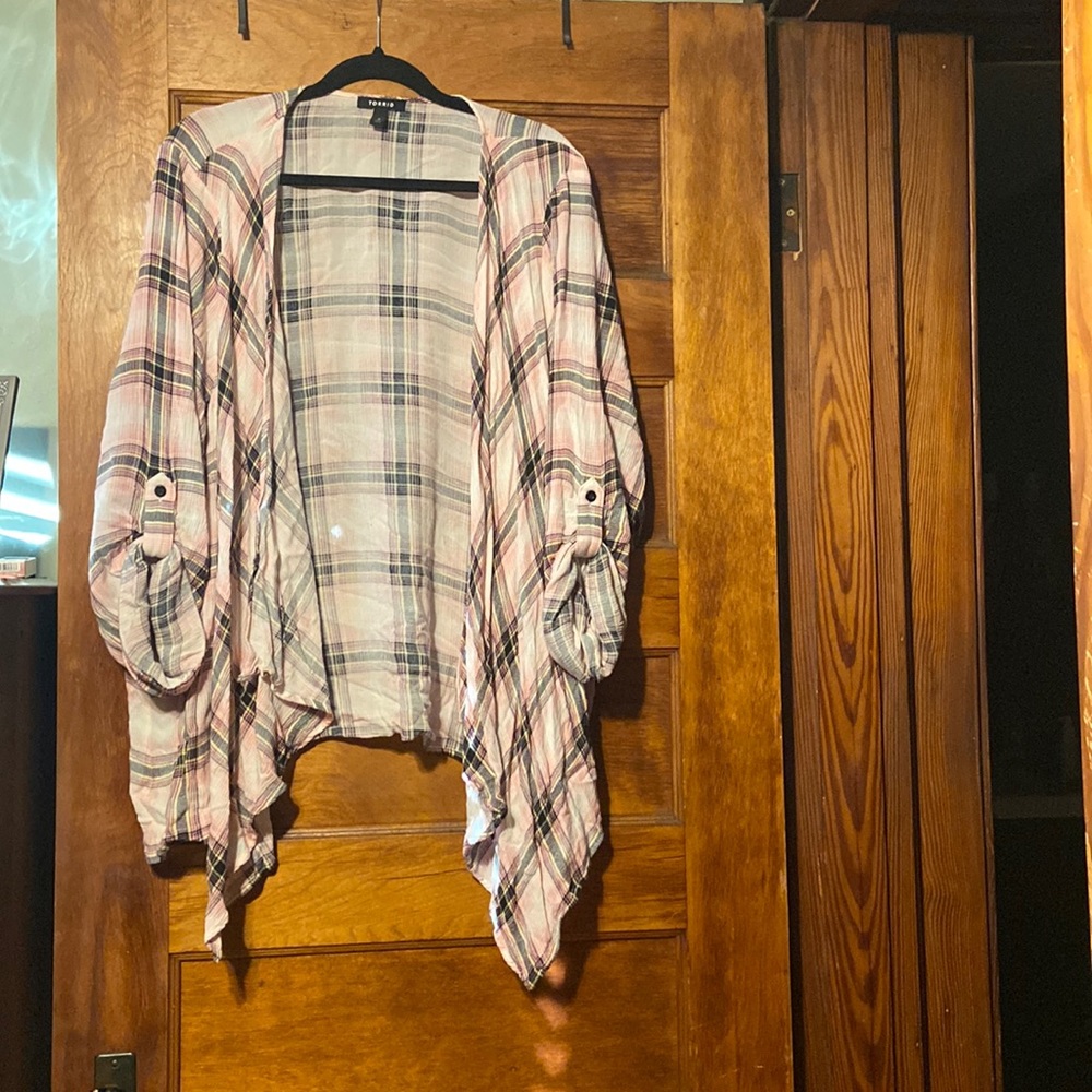 Torrid size 4X sweater/kimono